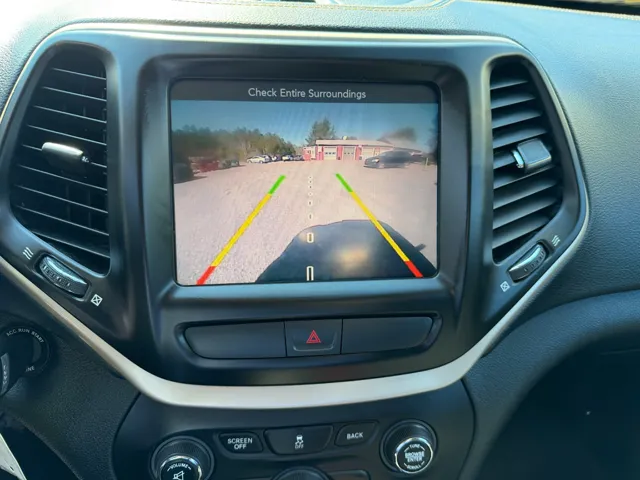 2016 Jeep Cherokee Altitude - Photo 17