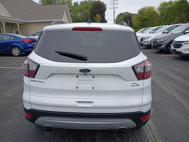 2017 Ford Escape SE photo 3