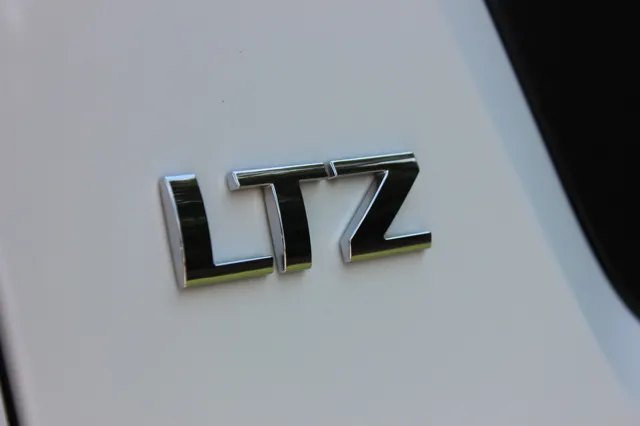 2010 Chevrolet Avalanche LTZ - Photo 43