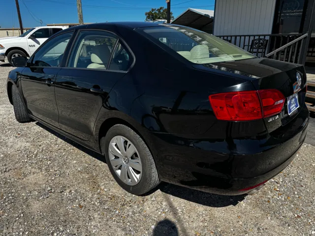 2011 Volkswagen Jetta SE photo 4