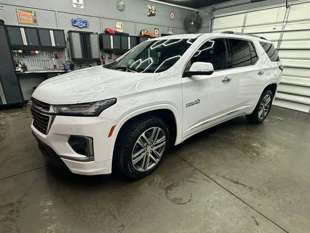 2022 Chevrolet Traverse High Country's photo