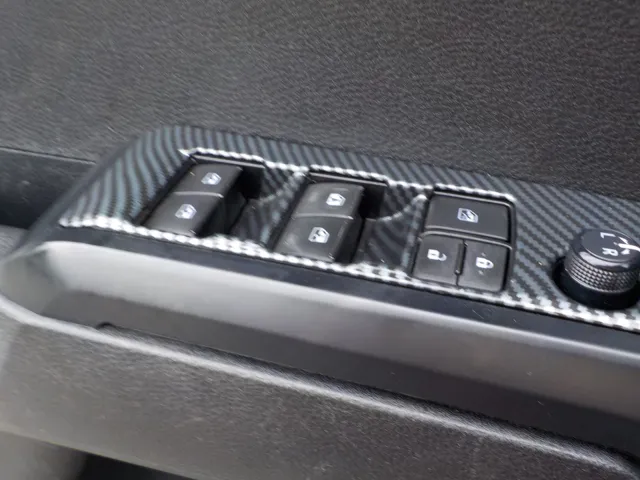 2022 Toyota Tacoma SR5 photo 22