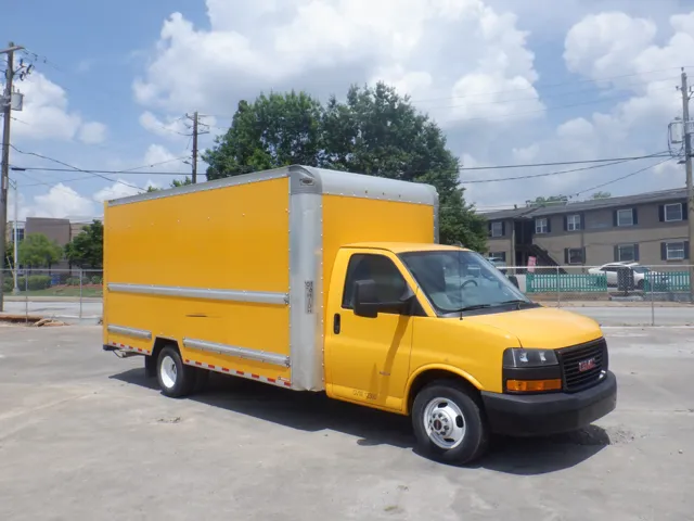 2020 GMC Savana Cutaway Work Van's photo