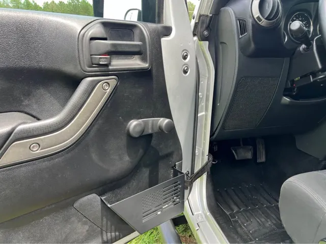 2011 Jeep Wrangler Sport - Photo 13
