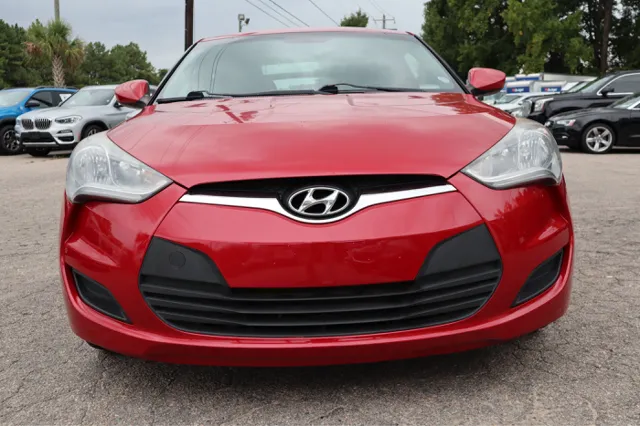 2016 Hyundai Veloster Base photo 6