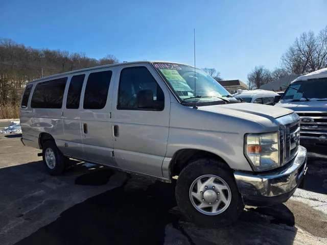 2010 Ford E-Series Econoline Wagon XLT