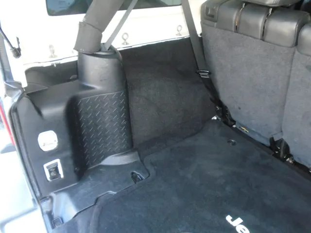 2015 Jeep Wrangler Unlimited Sahara - Photo 26