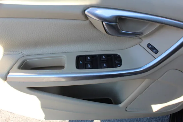 2014 Volvo S60 T5 - Photo 15