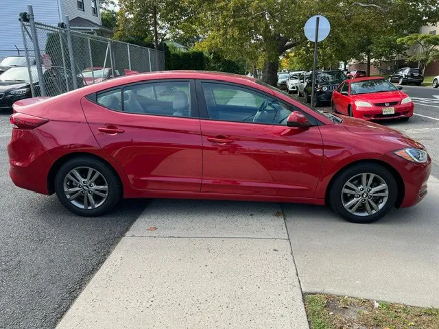 2018 Hyundai Elantra