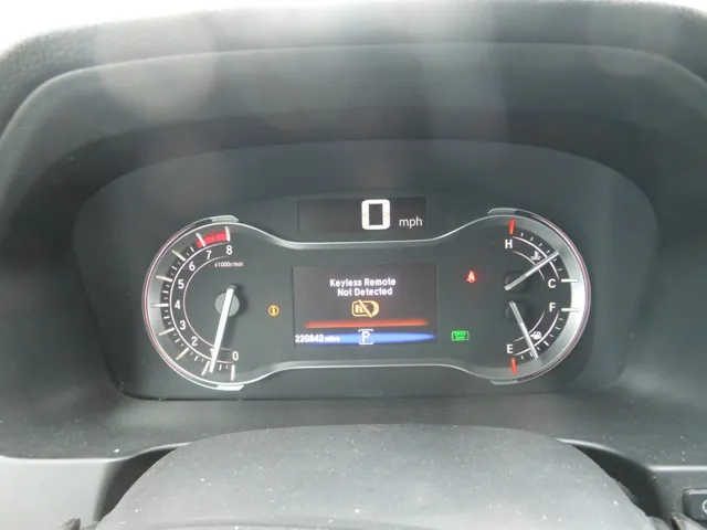 2018 Honda Pilot LX - Photo 8