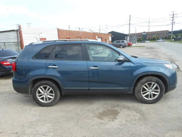2014 Kia Sorento LX - Photo 4