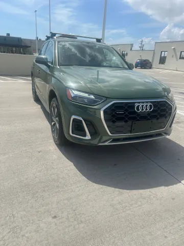 2023 Audi Q5 45 Premium Plus's photo