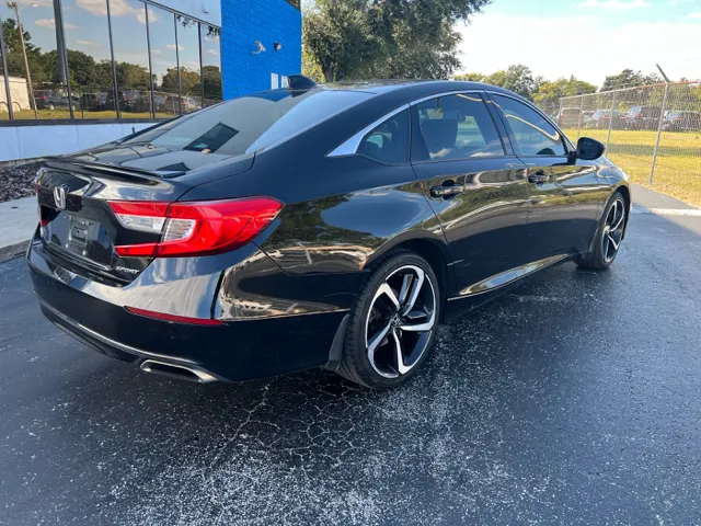 2018 Honda Accord Sport's photo