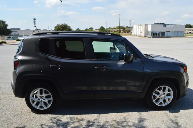 2017 Jeep Renegade Latitude - Photo 6
