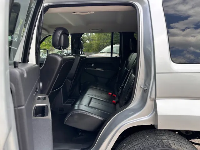 2011 Jeep Liberty Limited - Photo 24