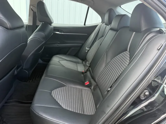 2021 Toyota Camry SE - Photo 12