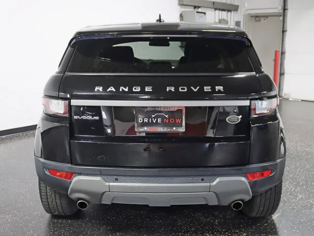 2016 Land Rover Range Rover Evoque SE photo 10