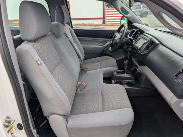 2014 Toyota Tacoma 14