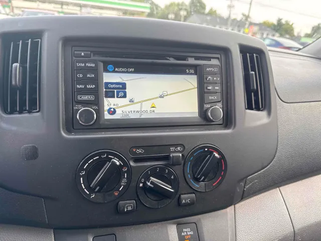 2019 Nissan NV200 SV - Photo 8