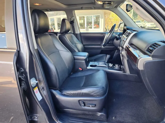 2014 Toyota 4Runner Limited - Photo 19