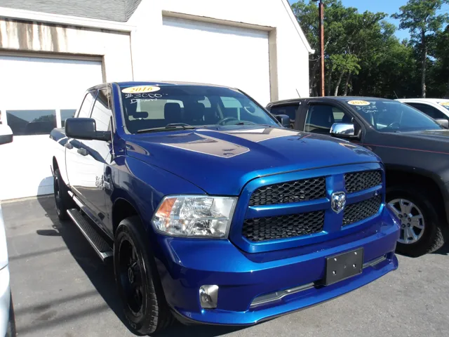 2016 RAM 1500 Express 4x4 Quad Cab 6'4" (Fleet)'s photo