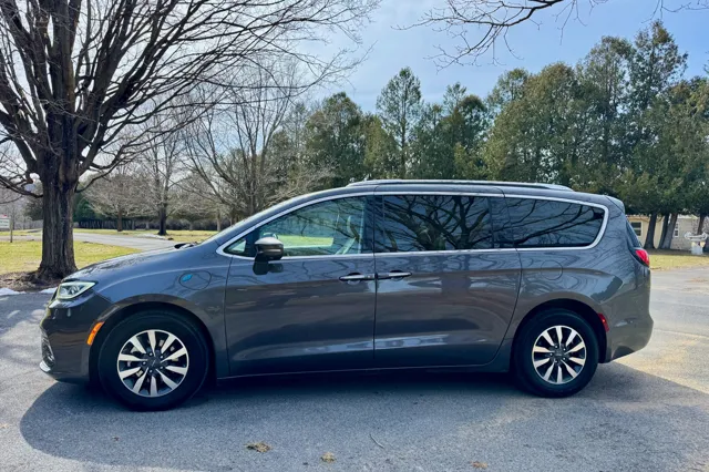 2021 Chrysler Pacifica Hybrid Touring L