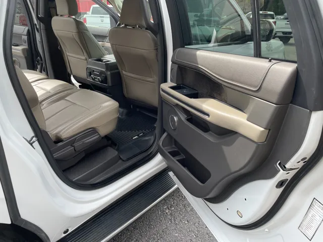 2018 Ford Expedition MAX XLT photo 25