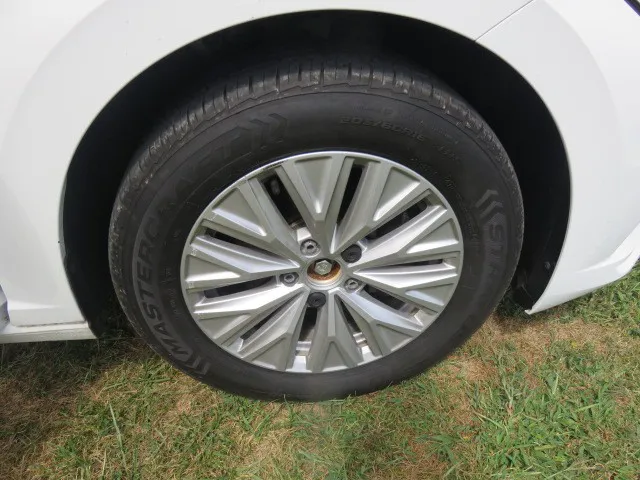 2020 Volkswagen Jetta SE R-Line photo 23