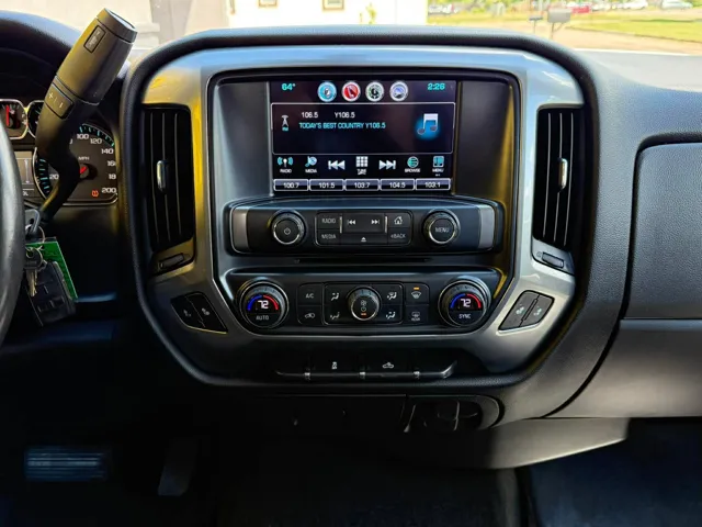 2017 Chevrolet Silverado 1500 LT - Photo 15