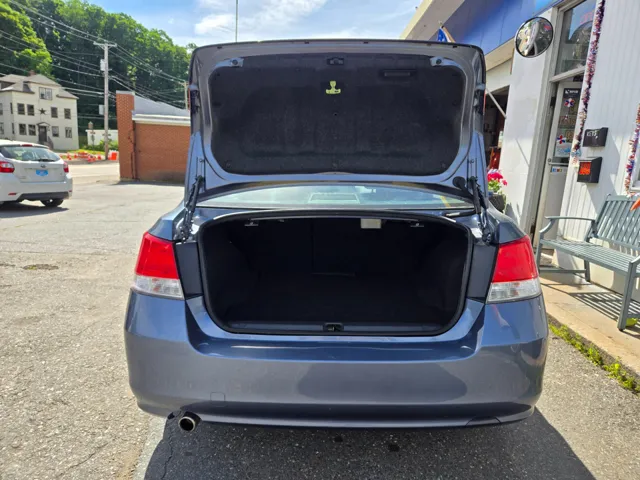2013 Subaru Legacy 2.5i - Photo 10
