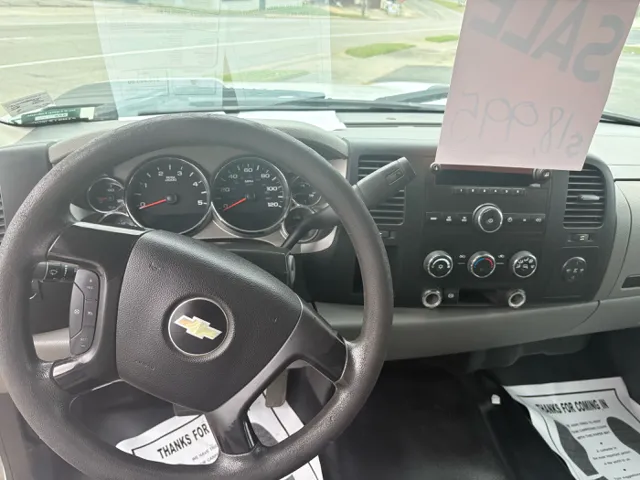 2014 Chevrolet Silverado 3500HD Work Truck photo 4