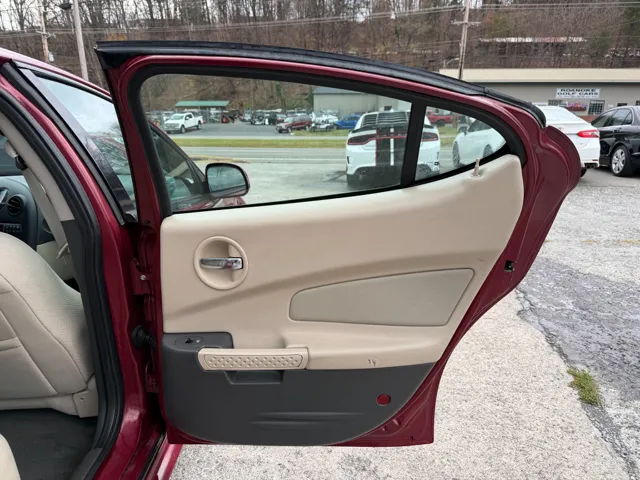 2005 Pontiac Grand Prix - Photo 20