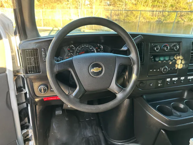 2013 Chevrolet Express Cargo Work Van - Photo 21