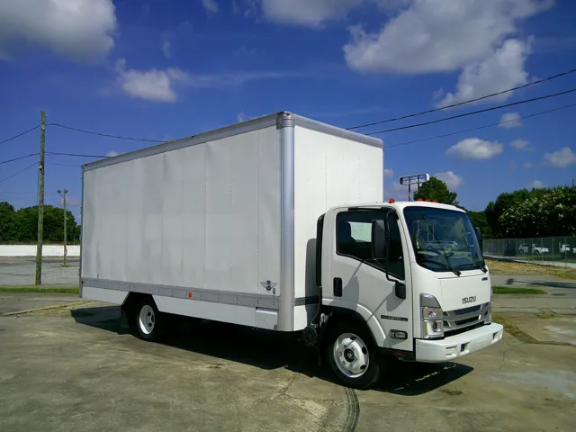 2024 Isuzu NPR HD's photo