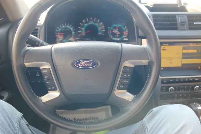 2010 Ford Fusion SEL - Photo 19