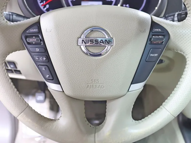 2011 Nissan Murano S photo 14