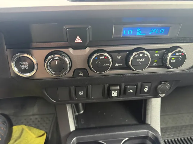 2022 Toyota Tacoma TRD Sport - Photo 19