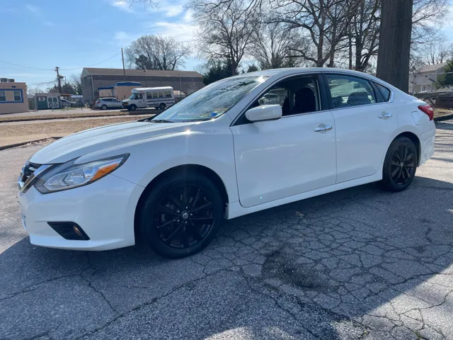 2017 Nissan Altima SV