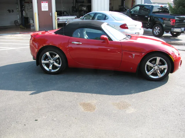 2008 Pontiac Solstice Base - Photo 3