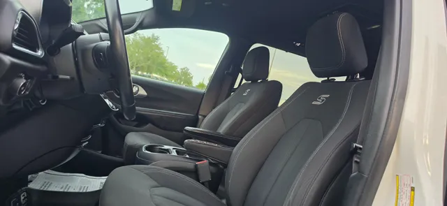 2018 Chrysler Pacifica Touring Plus - Photo 10