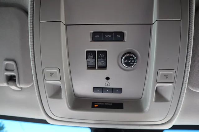 2015 Chevrolet Tahoe LTZ - Photo 35