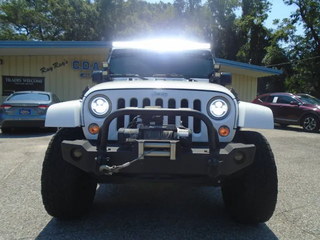 2015 Jeep Wrangler Unlimited Sahara - Photo 14