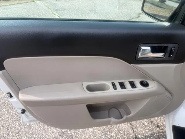 2008 Ford Fusion S - Photo 16