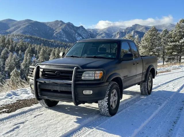 2000 Toyota Tundra SR5 photo 2