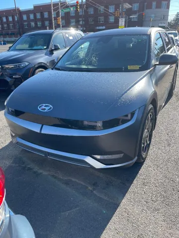 2023 Hyundai IONIQ 5 SEL's photo