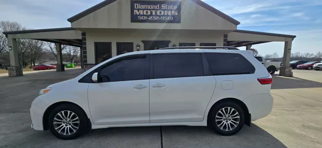 2018 Toyota Sienna XLE