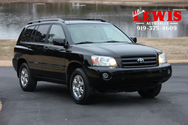2005 Toyota Highlander Base's photo