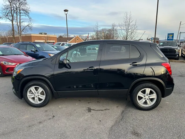 2020 Chevrolet Trax LS - Photo 8