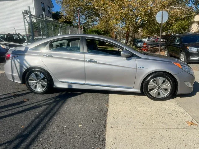 2013 Hyundai Sonata Hybrid Limited