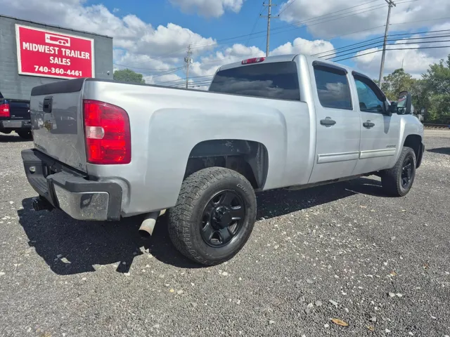 2010 Chevrolet Silverado 2500HD photo 3